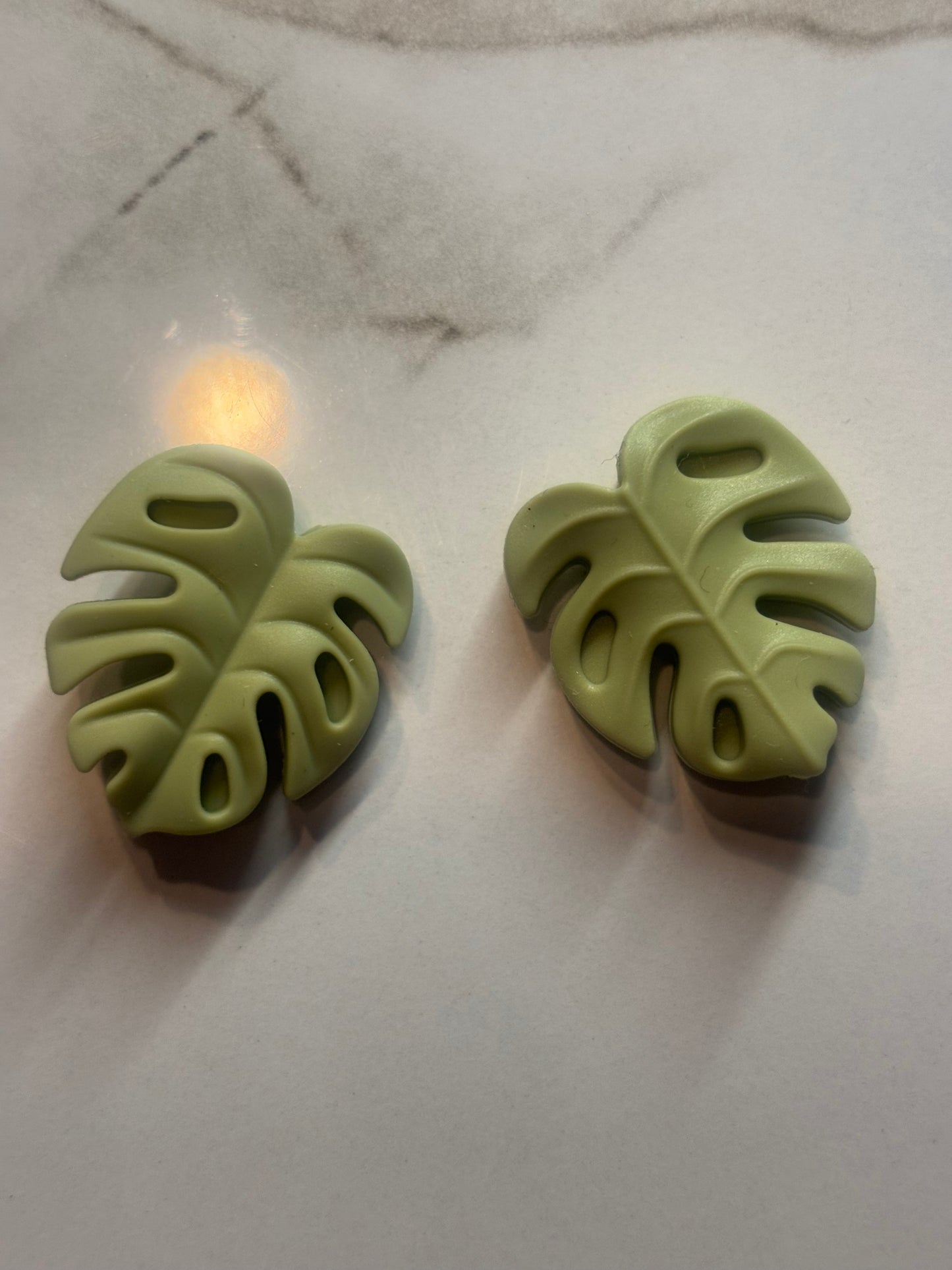 Monstera Handle Charm
